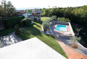 Castle house rooms, swimming pool & sauna & tennis court & wine cellar has Balcony rooms