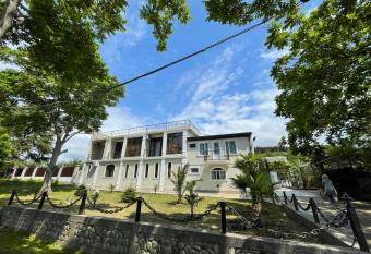 House on Moryakov 55 has Balcony rooms