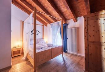 Hotel Bed & Bike Ledro has Balcony rooms