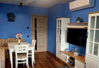 Zara Apartment allows 18 year olds to book a room