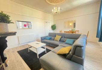 Whitley Road Professional let allows 18 year olds to book a room