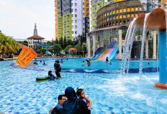 FHS Water Themepark Resort Melaka Town City Tengah has Balcony rooms
