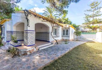 Luxury Dreams Punta Prima Beach allows 18 year olds to book a room