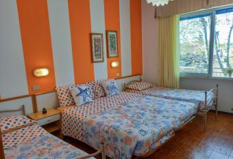 PetlyApartments has Balcony rooms