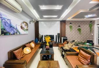 Ray House has Balcony rooms