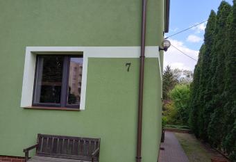 Zielony domek has Balcony rooms