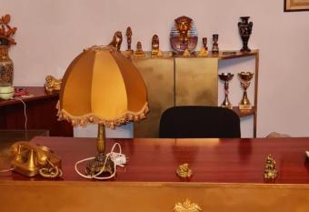 Aprtmani  has rooms with a private hot tub