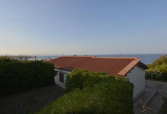 Villa Chiara allows 18 year olds to book a room