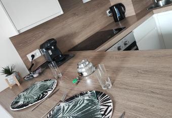 Chic et moderne+Wifi+Netflix has Balcony rooms