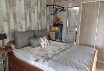 chambre ind  pendante avec piscine has Balcony rooms