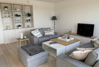 B&B Le Murmure de l eau - Chambre d h  te Urbaine - Namur allows 18 year olds to book a room