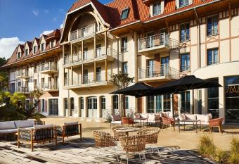TRIBE H  tel Le Touquet has Balcony rooms