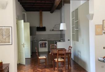 Casa Bonacini has Balcony rooms