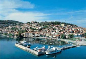 Lakeview Hostel allows 18 year olds to book a room