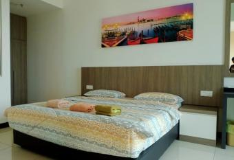 DWharf Private Condo Port Dickson Waterfront has Balcony rooms