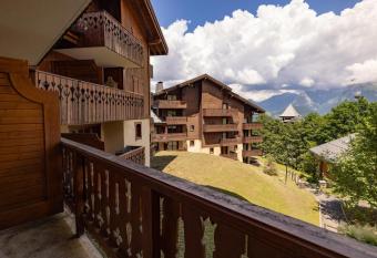 Morillon 1100 Skis aux pieds has Balcony rooms