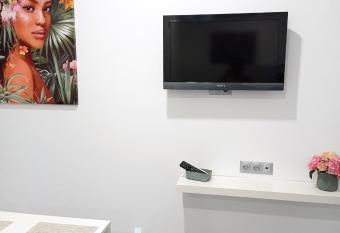 La madriguera has Balcony rooms