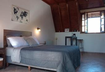 Casa Verde Palmares allows 18 year olds to book a room