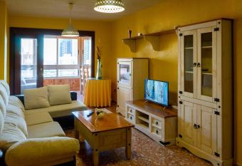 Apartamento Completo Lidersol allows 18 year olds to book a room