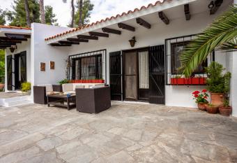 The Gift Sani Villa has Balcony rooms