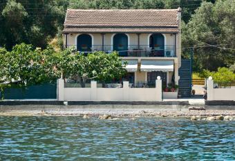 Alamanos House has Balcony rooms