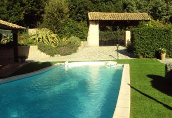 Villa de 3 chambres avec vue sur la mer piscine privee et jardin clos a Cavalaire sur Mer a 1 km de la plage has Balcony rooms