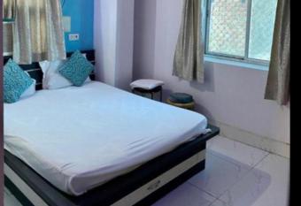 Zeal Guesthouse By WB Inn allows 18 year olds to book a room