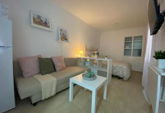 Apartamento La Golondrina has Balcony rooms