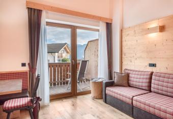 Hatzes App Rasch  tz has Balcony rooms