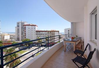 Quarteira Beach iii has Balcony rooms