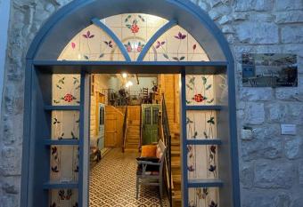 Alf leila wa leila boutique has Balcony rooms