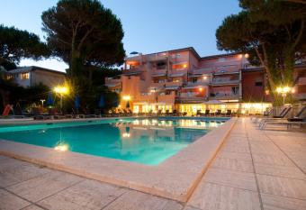 Versilia Palace Hotel has Balcony rooms