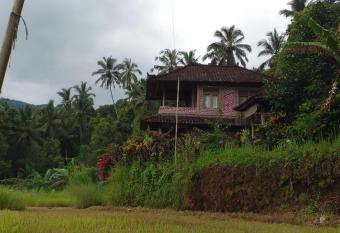 La Chance House Munduk has Balcony rooms