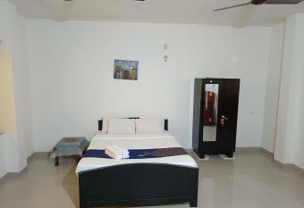 Downtown Comfort has Balcony rooms