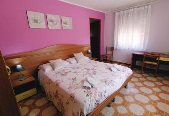 Albergo Mendolia has Balcony rooms
