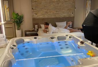 Spa Pleasure Apartman allows 18 year olds to book a room