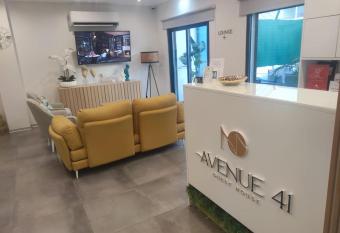Avenue 41 Guest House allows 18 year olds to book a room