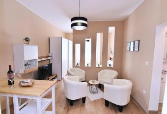 Sea La Vie has Balcony rooms