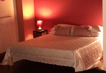 Appartamento Central Palace Spoleto allows 18 year olds to book a room