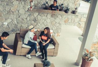 East Horizon Self Catering has Balcony rooms