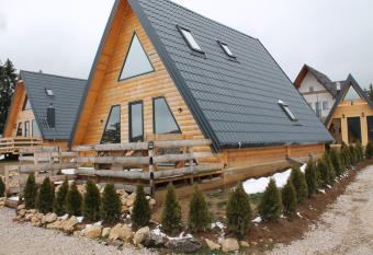 Villa Una & sauna allows 18 year olds to book a room