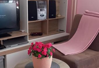 Apartman Maki 1 has Balcony rooms