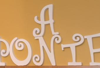 A PONTE has Balcony rooms