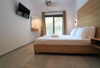 Enjoy Parga Appartments has Balcony rooms