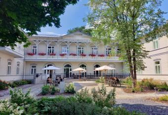 Nowy Gurewicz has Balcony rooms