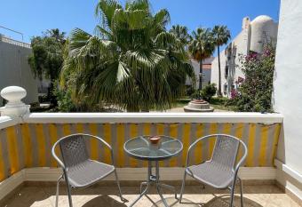 Casita Papagayo Garden has Balcony rooms