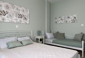 Island Boutique Apartments has Balcony rooms