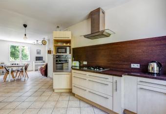 GuestReady - Cozy 3BR Flat near the Lake has Balcony rooms