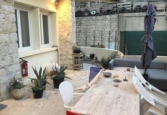 appartement familiale avec ext  rieur sympas pour profit   du soleil has Balcony rooms