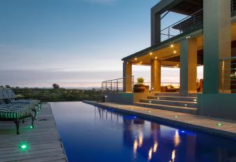 Sonas Boutique Hotel has Balcony rooms